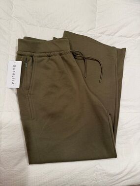 Athleta Women’s Allure Pant